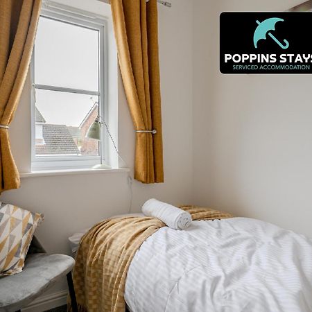 הוילה Quiet House, Prkg-3 Cars, Contractors & Families, York Centre 10Mins מראה חיצוני תמונה